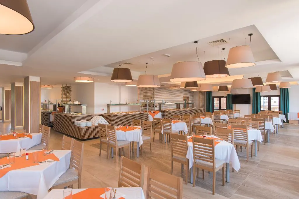 Restaurant, Pomorie Sun Hotel, Bourgas