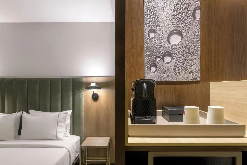 DOUBLE KING SIZE BED Room, AC Madrid Feria, Madrid
