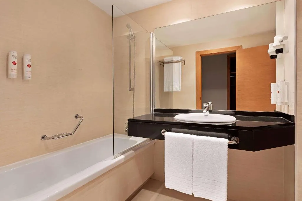 Room, Ramada by Wyndham Valencia Almussafes, Valencia