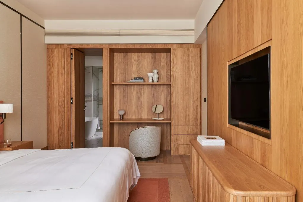 SUITE DELUXE ONE BED Room, The Julius Prague, Prague