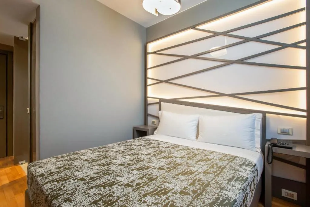 DOUBLE BASIC Room, Fortyfive Squared, Rome