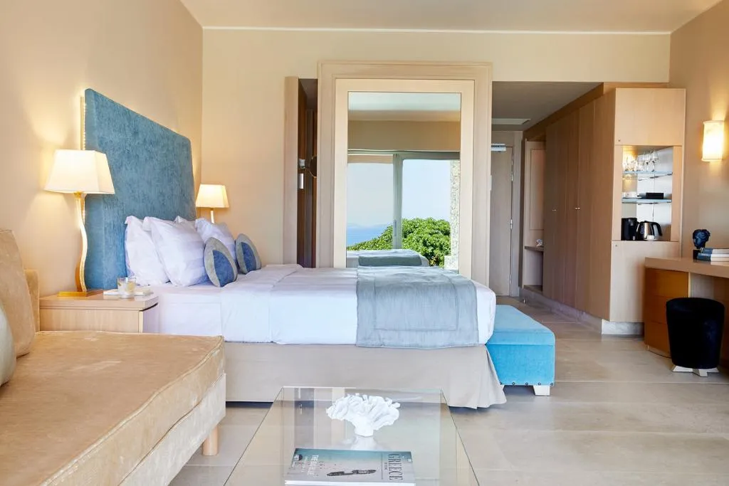 SUITE WITH PRIVATE POOL Room, Daios Cove, Crete