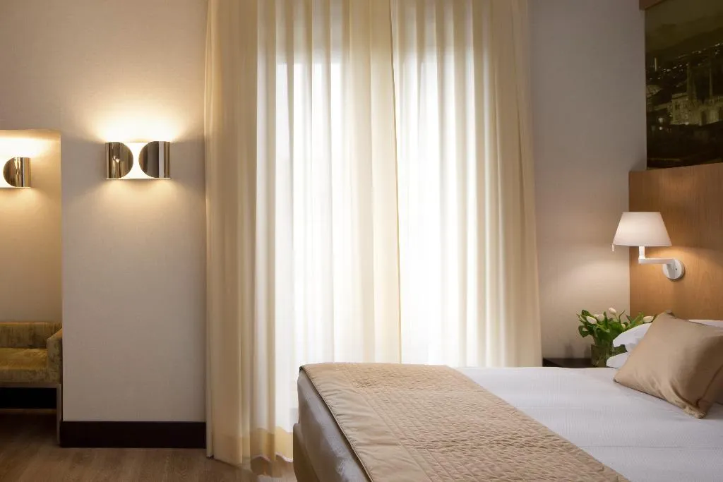 TWIN DELUXE Room, Starhotels Ritz, Milan