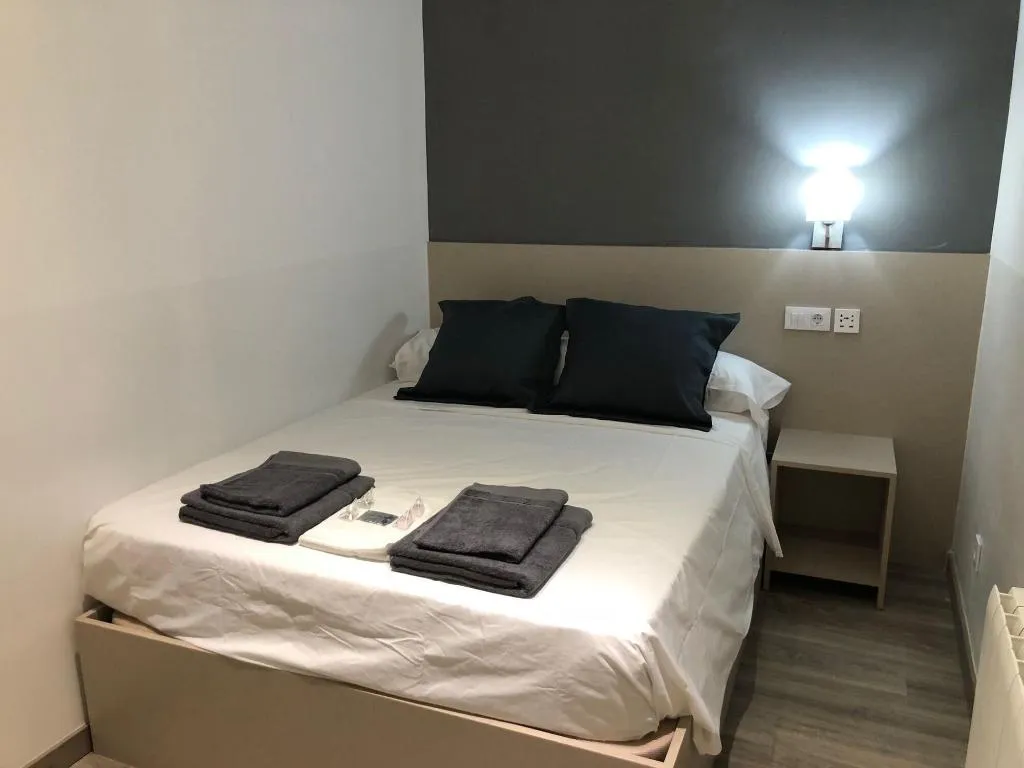 Room, Hostalin Madrid Atocha, Madrid