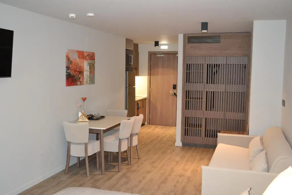 FAMILY ROOM GRAND DELUXE Room, Athens 507, Athens