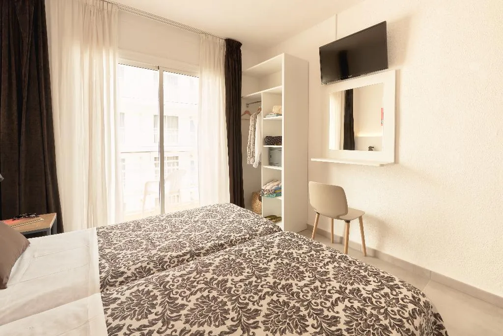 Room, Miami Hotel, Costa Brava