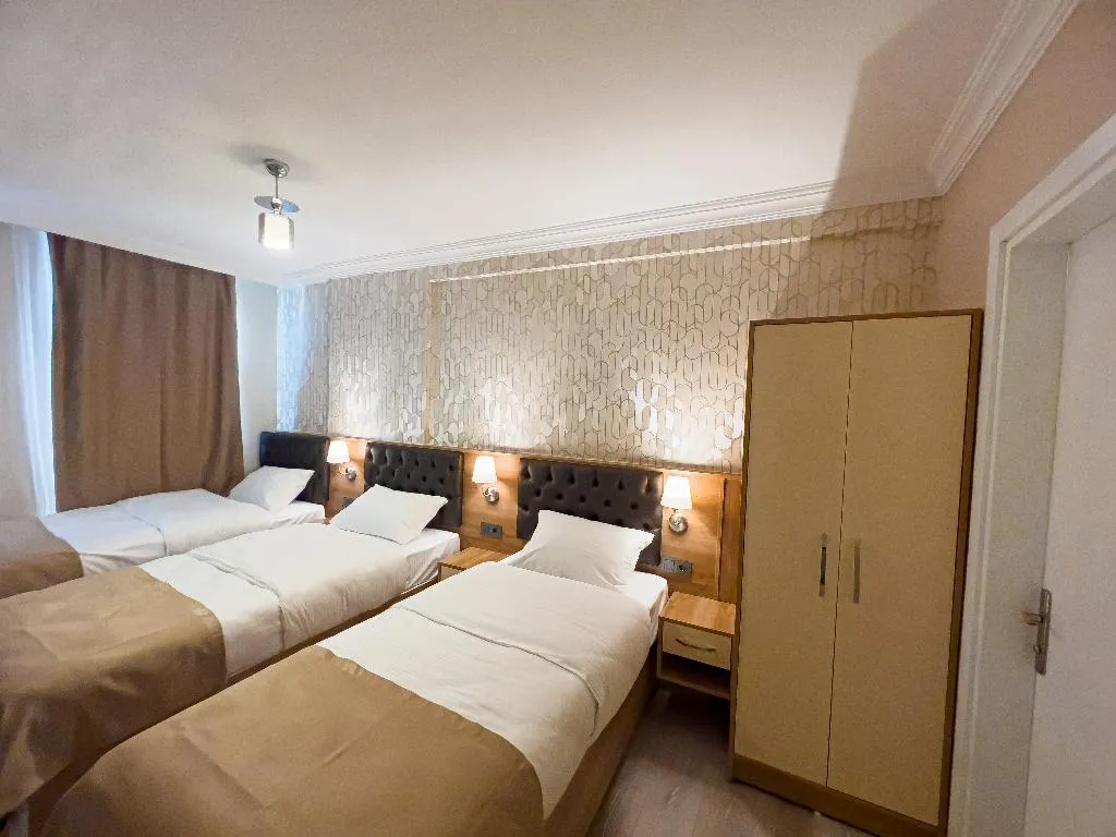 TRIPLE STANDARD Room, Helen Inn Hotel, Izmir