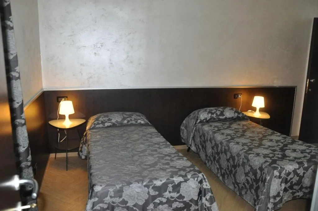 Room, Funny Palace Hostel, Naples