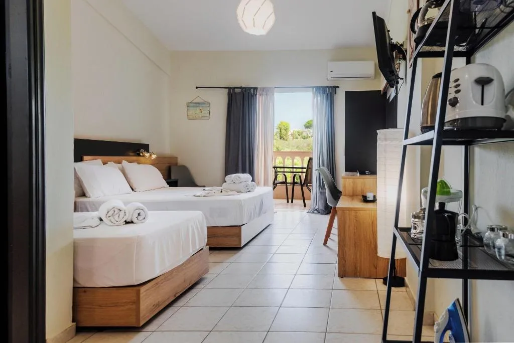 Room, Riposo Studios & Apartments, Corfu
