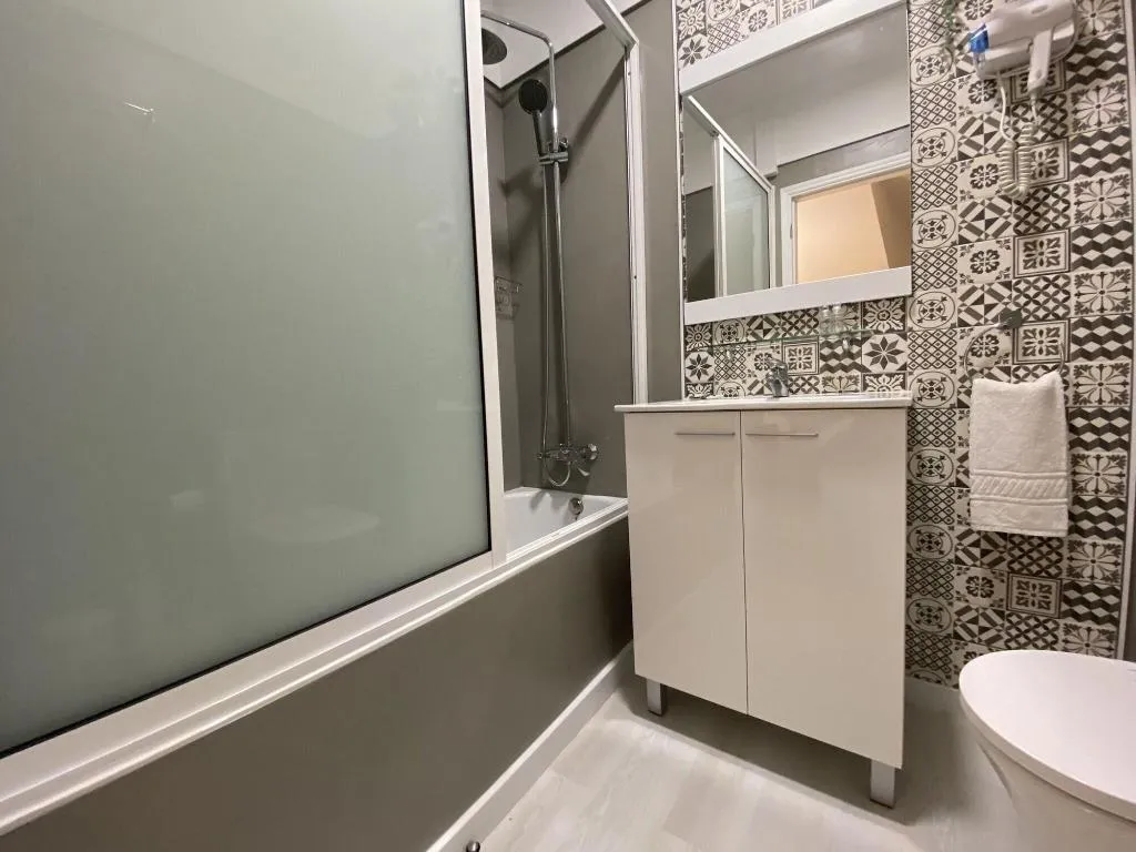 Room, Residencial Triunfo, Porto