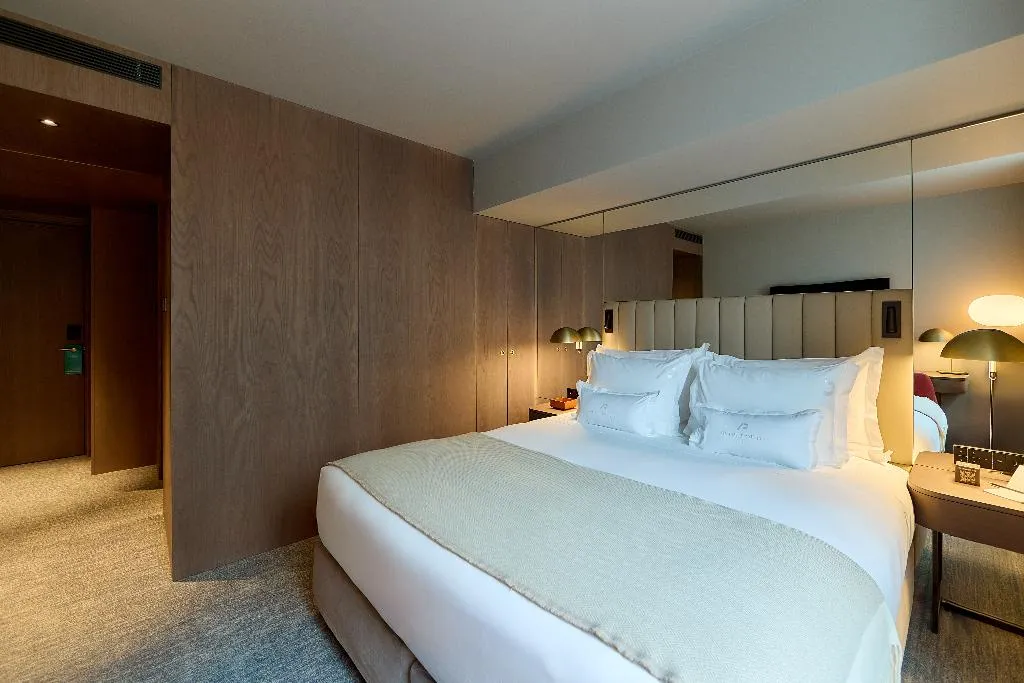 Double or Twin SUPERIOR Room, Altis Porto, member of Preferred Hotels & Resorts, Porto