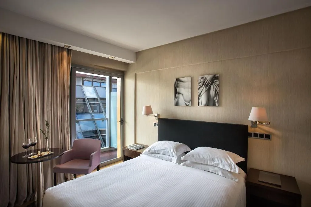 Room, The Athens Gate, Athens