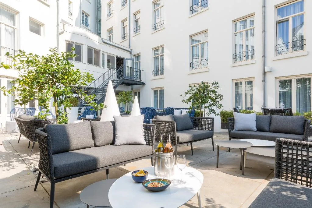 Terrace, Leonardo Hotel Amsterdam Museum Quarter, Amsterdam