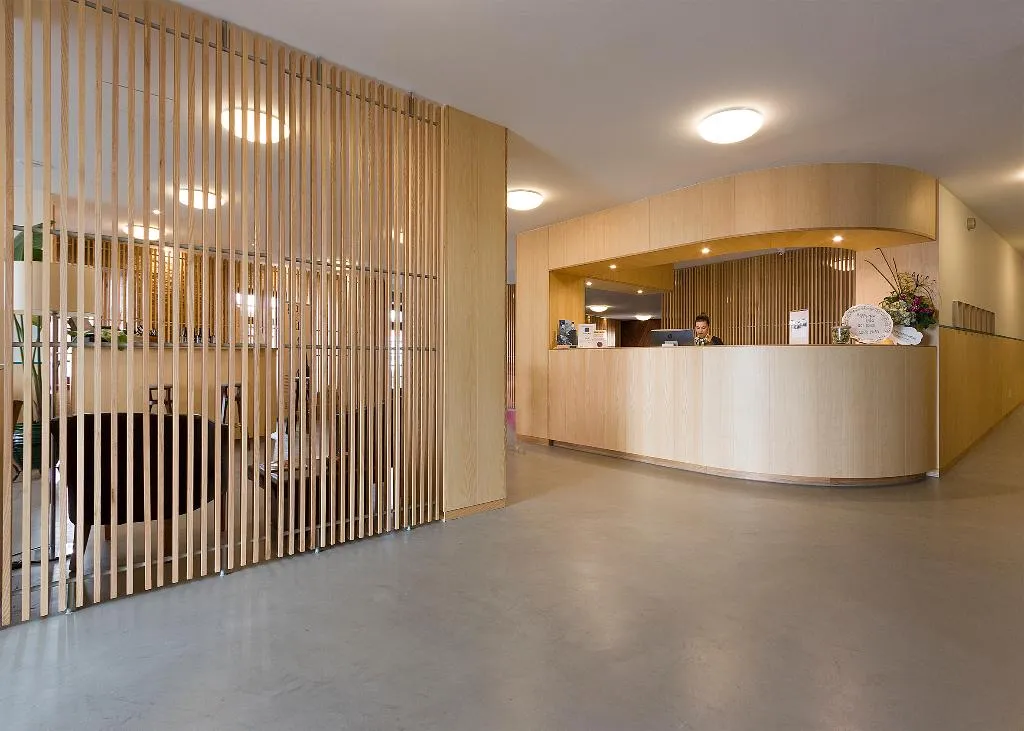 Lobby, Meira, Porto