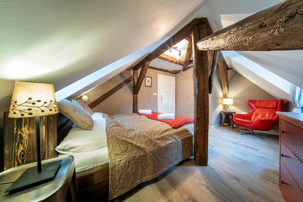 APARTMENT DELUXE THREE BEDROOM Room, Old Town - Aparthotel Michalska, Prague
