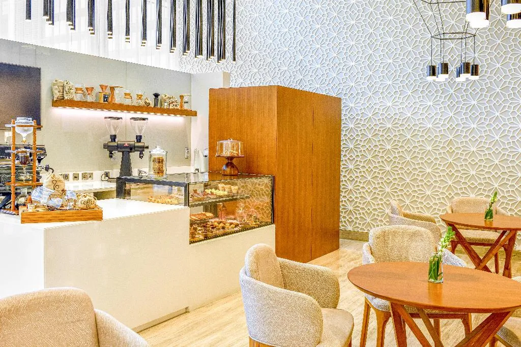 Restaurant, Grand Mercure Dubai City, Dubai
