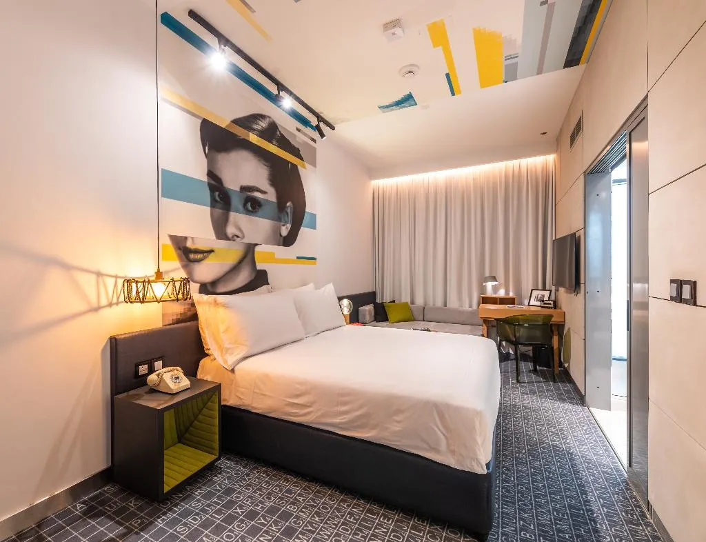 Room, Studio One Hotel, Dubai