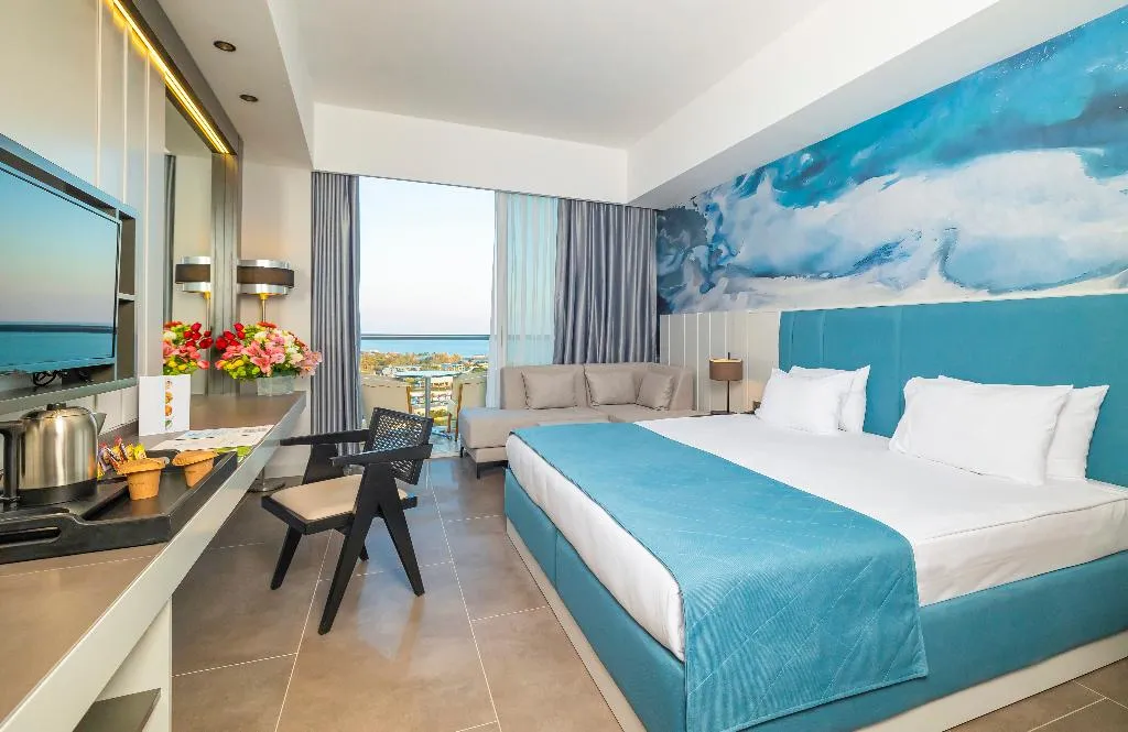 DOUBLE SEA VIEW Room, Crystal Centro Pearl Collection, Antalya