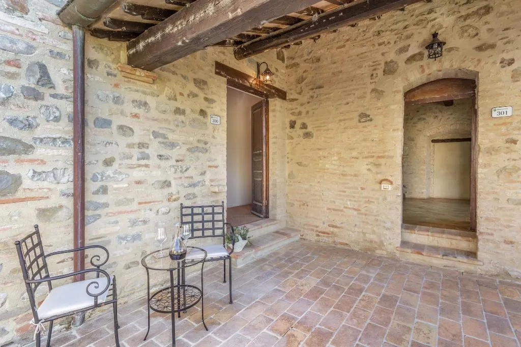 General view, Gh Borgo Pulciano Agriturismo, Perugia