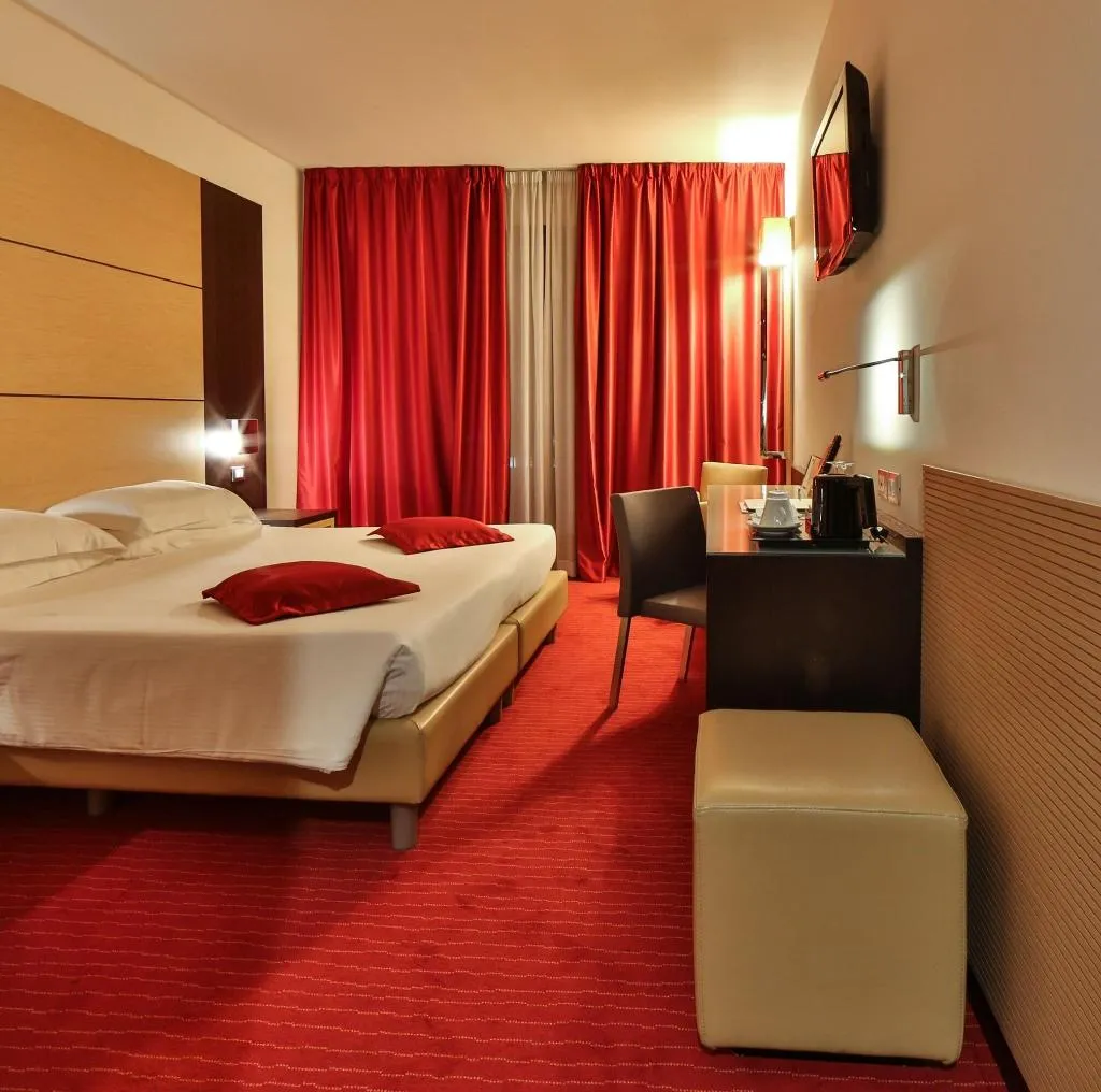 DOUBLE SUPERIOR Room, Best Western Plus Hotel Galileo Padova, Venice