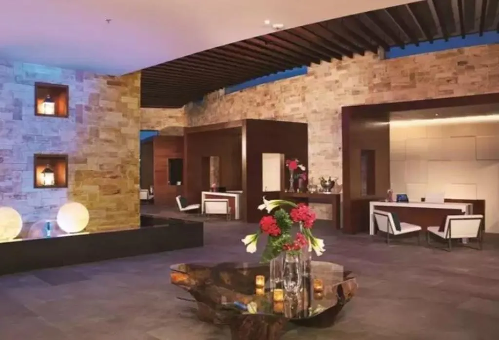 Lobby, Breathless Riviera Cancun Resort and Spa, Cancun Area