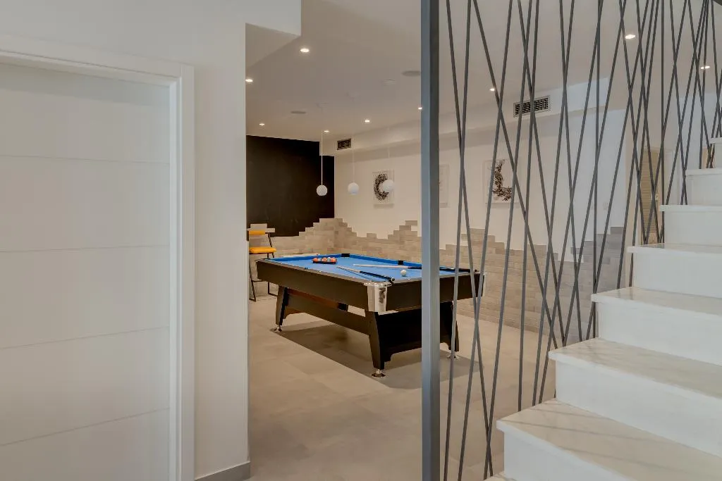 Sports and Entertainment, Villa Luna Podstrana, Split