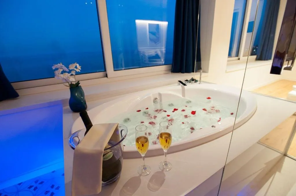 Room, Aquaboutique Wellness & Spa, Naples