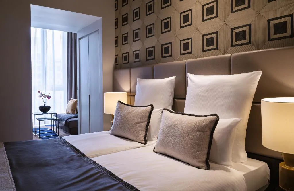 JUNIOR SUITE CAPACITY 3 Room, The Posthouse Berlin – Leonardo Limited Edition, Berlin