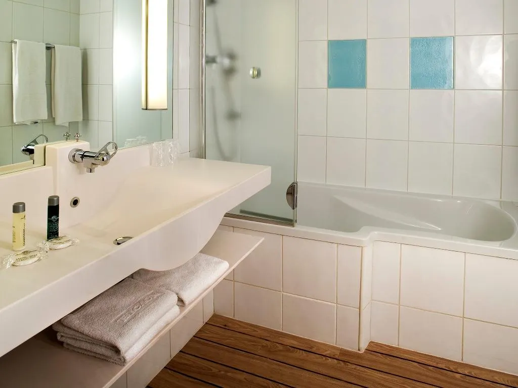 TWIN STANDARD Room, Novotel Lisboa, Lisbon