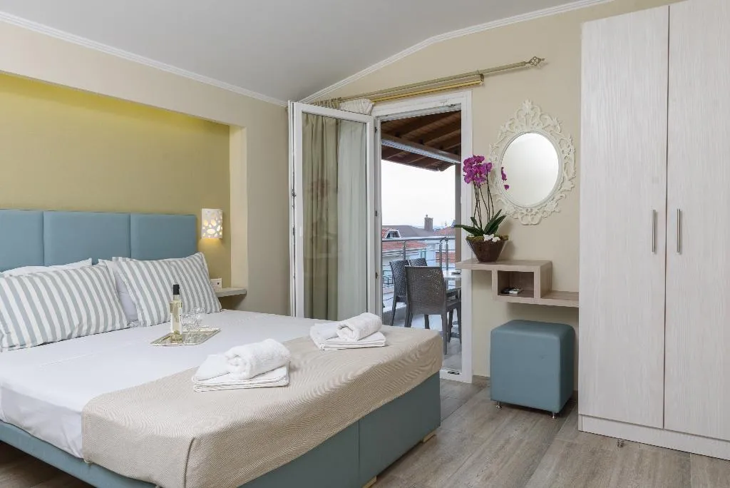 SUITE DELUXE Room, Ammos Beach & Studios, Thessaloniki