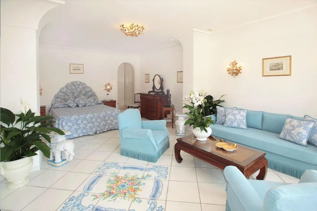 JUNIOR SUITE DELUXE SEA VIEW Room, Villa Brunella, Naples