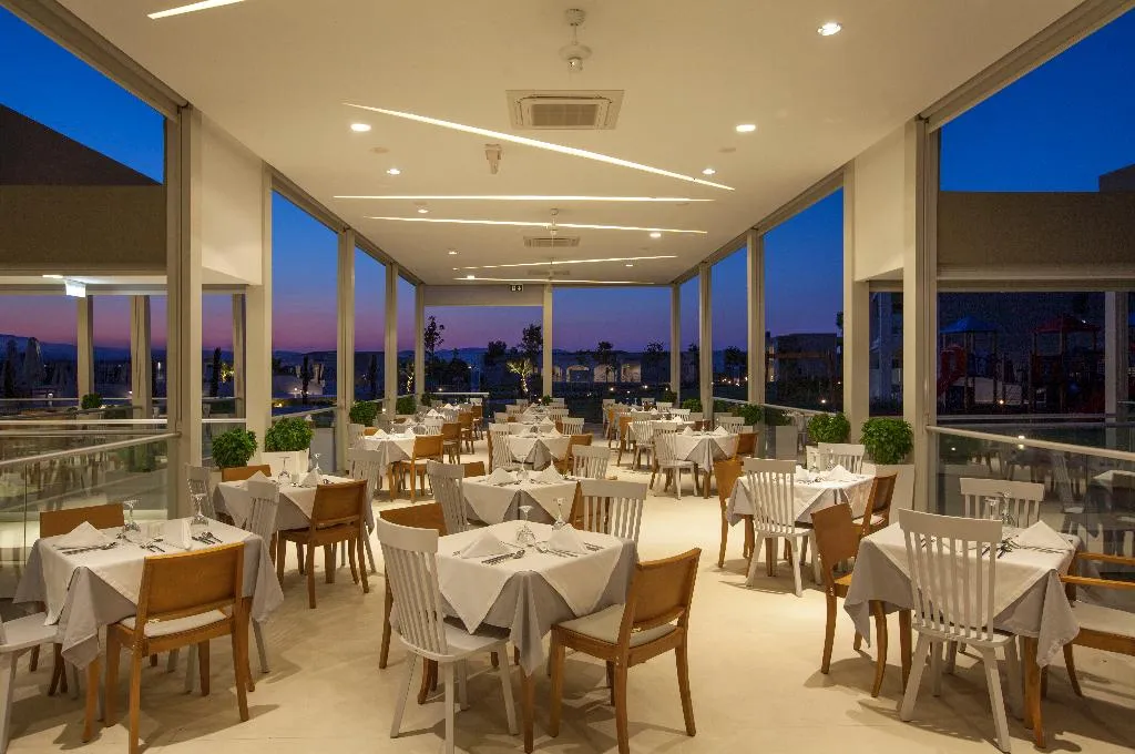 Restaurant, Blue Lagoon Princess, Halkidiki