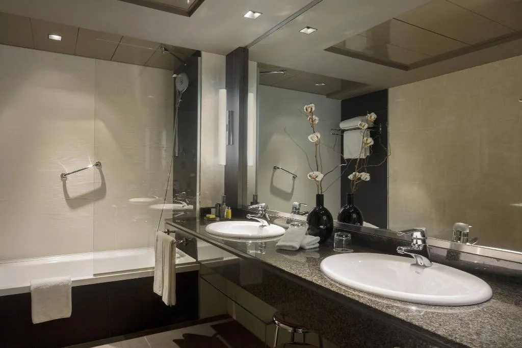 Room, Marriott Hotel Madrid Auditorium, Madrid