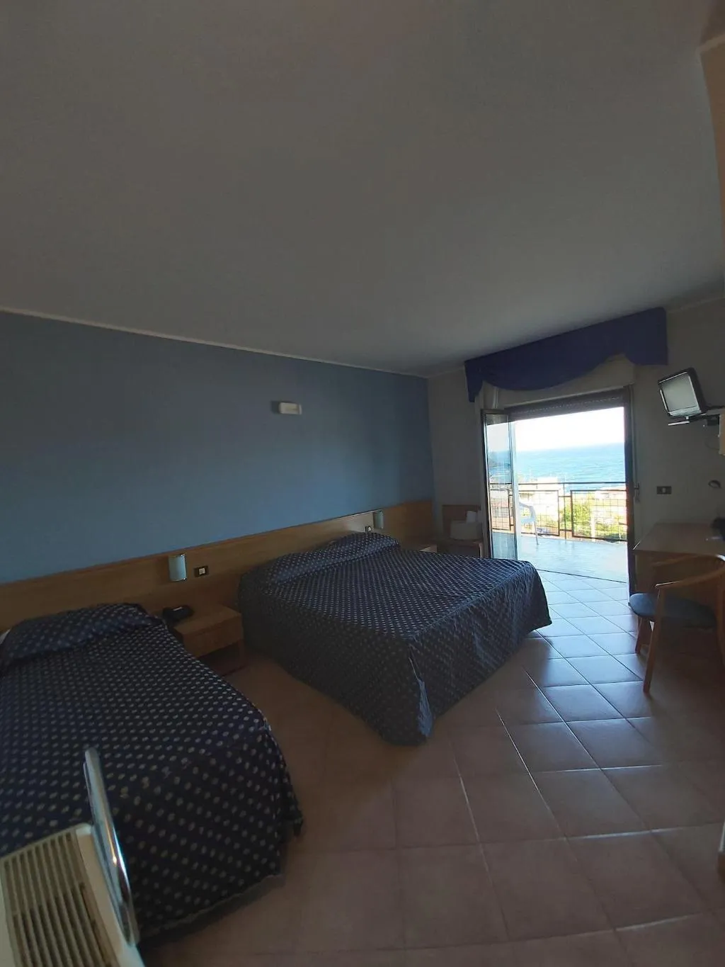 Room, Albergo Lachea, Catania