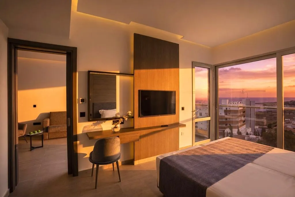 SUITE EXECUTIVE Room, Cavo Maris Beach Hotel, Cyprus