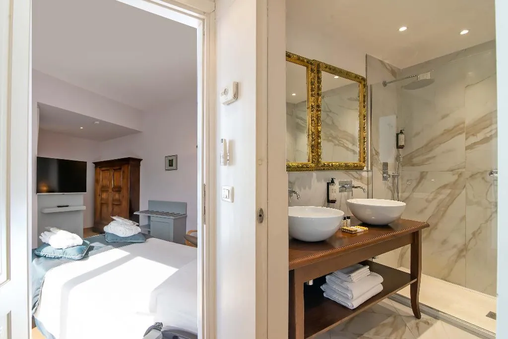 SUITE CITY VIEW Room, Machiavelli Palace, Florence