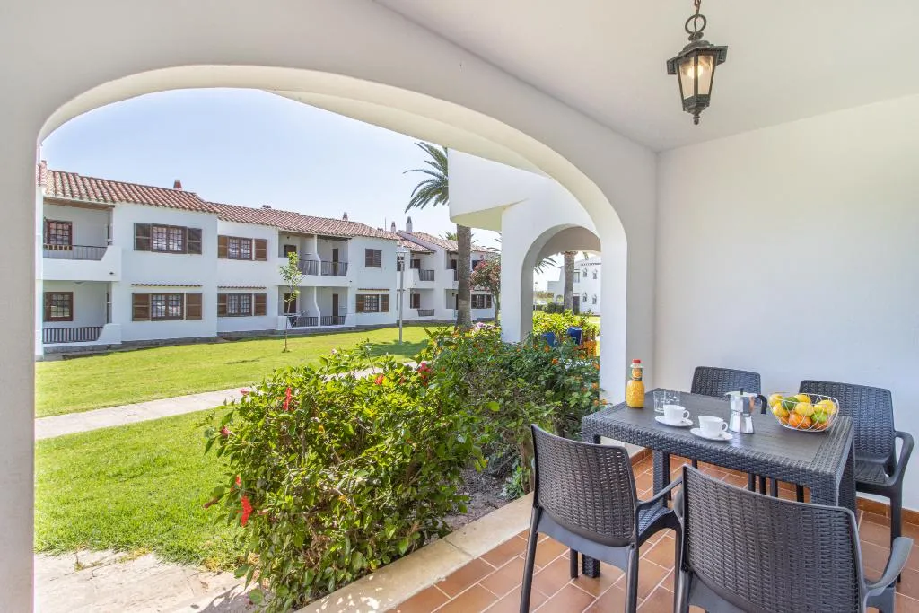APARTMENT TWO BEDROOMS Room, Son Bou Playa Gold, Menorca