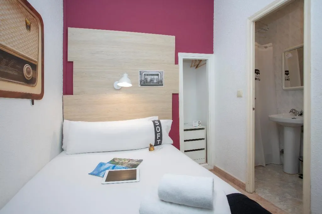 SINGLE STANDARD Room, Casual Vintage Valencia, Valencia