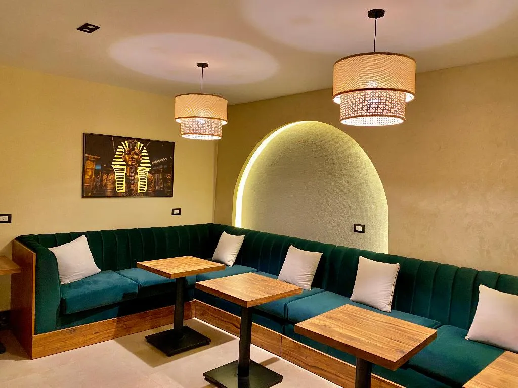 Restaurant, New Museum, Pyramids Inn, Cairo