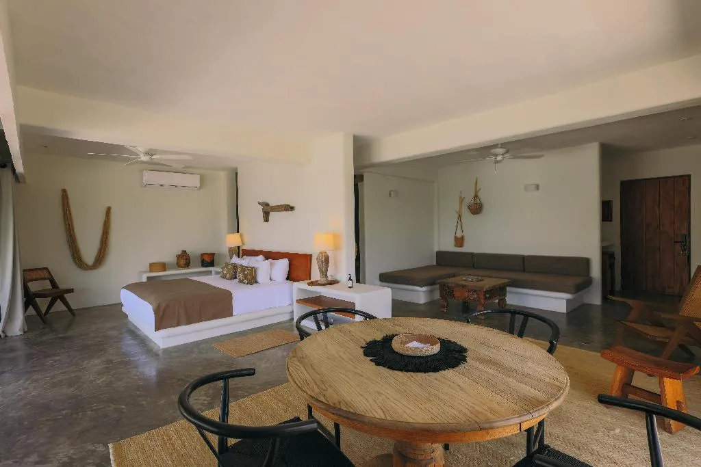 SUITE DELUXE BEACH FRONT Room, Chiringuito Tulum, Cancun Area