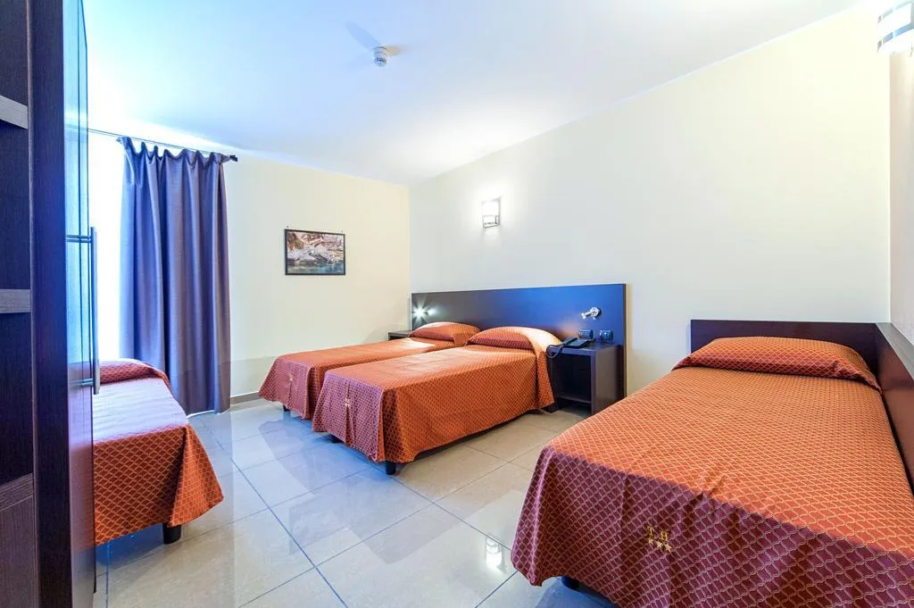 TRIPLE STANDARD Room, Tiempo Hotel, Naples