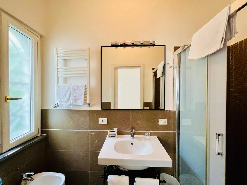 DOUBLE ECONOMY Room, Villa Sorrento Resort, Naples