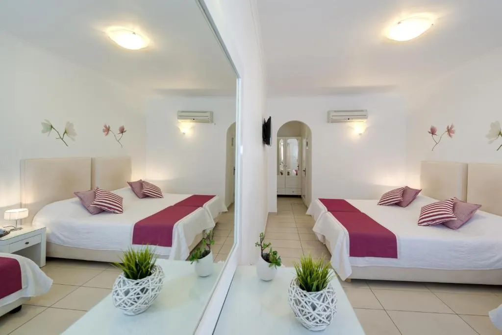 TRIPLE SEA VIEW Room, Dream Island Hotel, Santorini