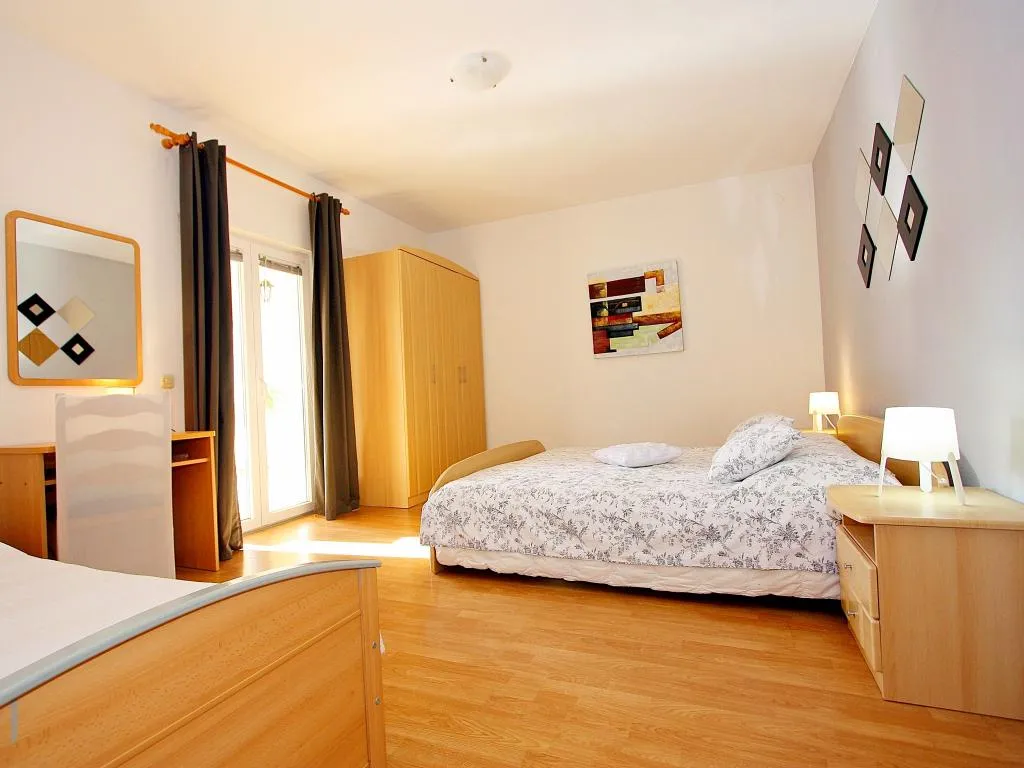 APARTMENT CAPACITY 4 Room, Apartments Maria, Split
