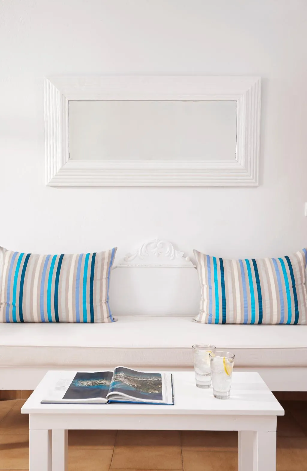 STUDIO STANDARD Room, Mill Houses New Elegant Suites by Mr and Mrs White, Santorini