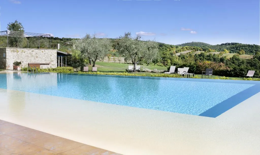 Pool, Griffin's Resort, Perugia