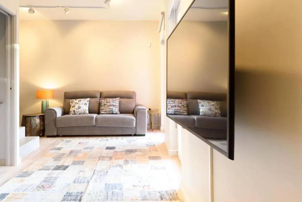 Lobby, Sitio dos Cavaleiros Apartments, Lisbon