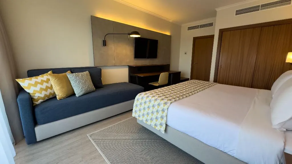 Double or Twin STANDARD Room, Holiday Inn Algarve Albufeira, an IHG Hotel, Algarve