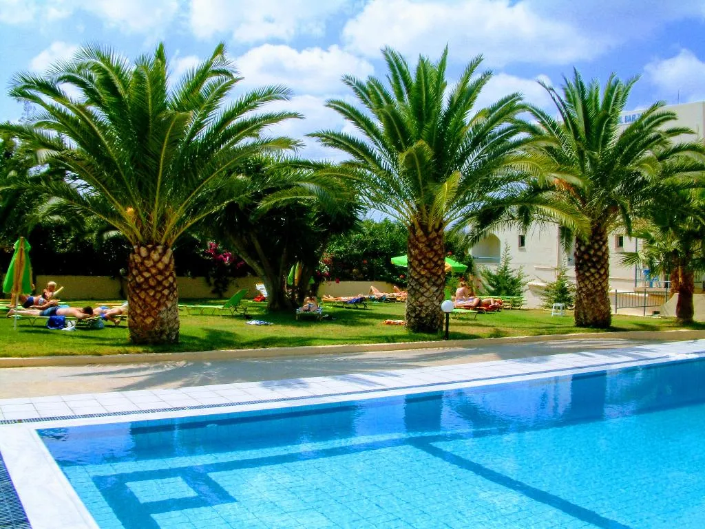 Pool, Theoni Apartments, Crete