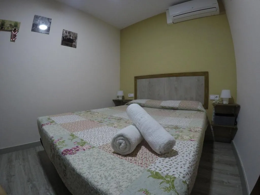 Room, L'Hostalet d'Arenys de Mar, Barcelona
